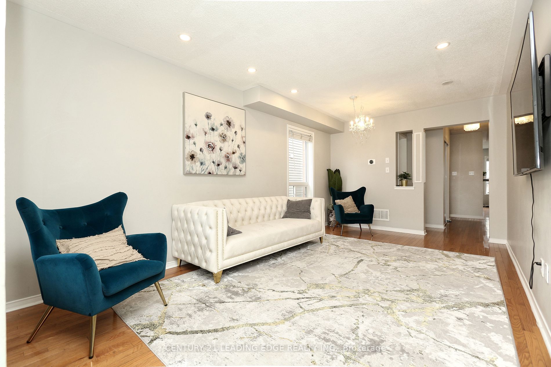 121 Livingston Rd