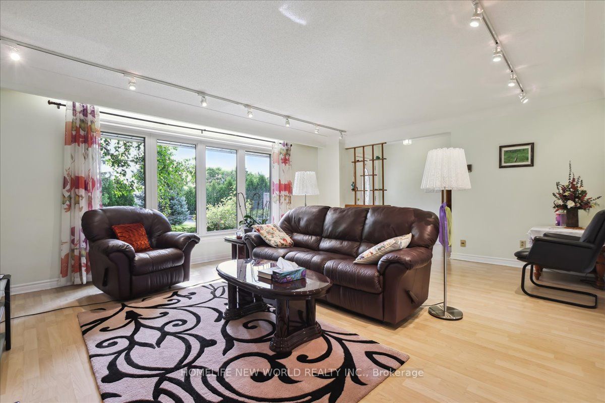 Listing W5915316 - Large Photo # 11