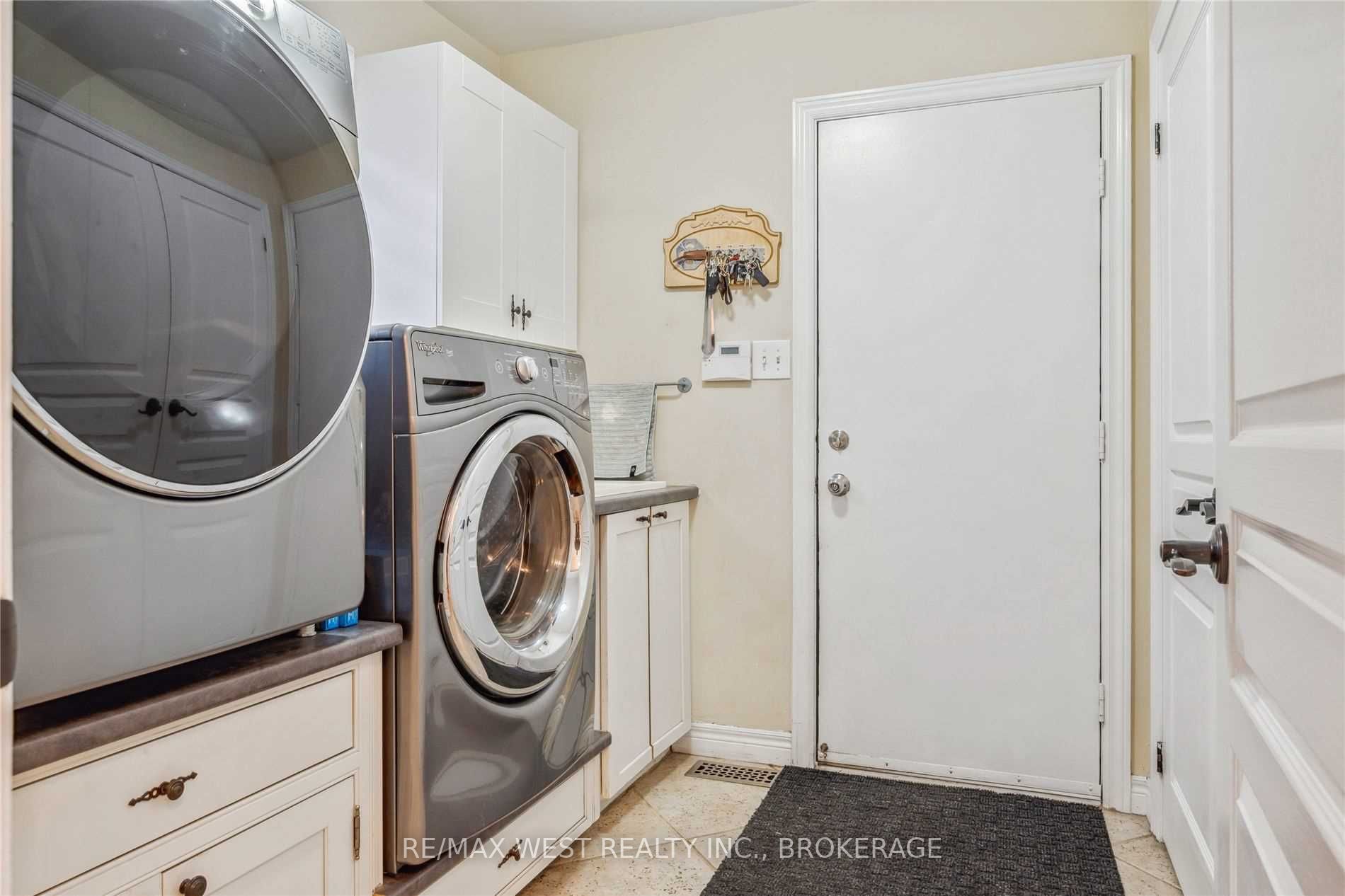 Listing W5915345 - Large Photo # 13