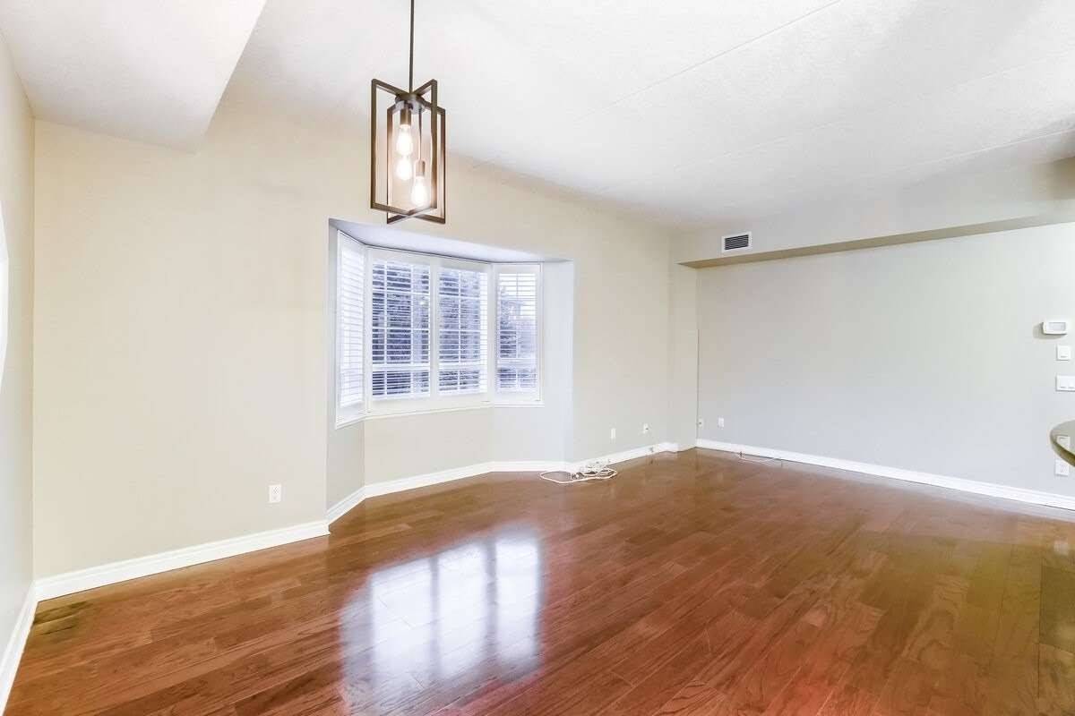 Listing W5915405 - Large Photo # 8