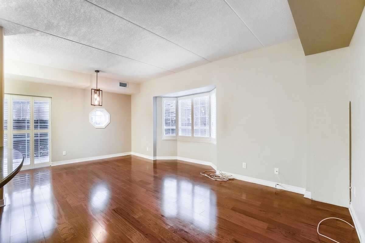 Listing W5915405 - Large Photo # 7