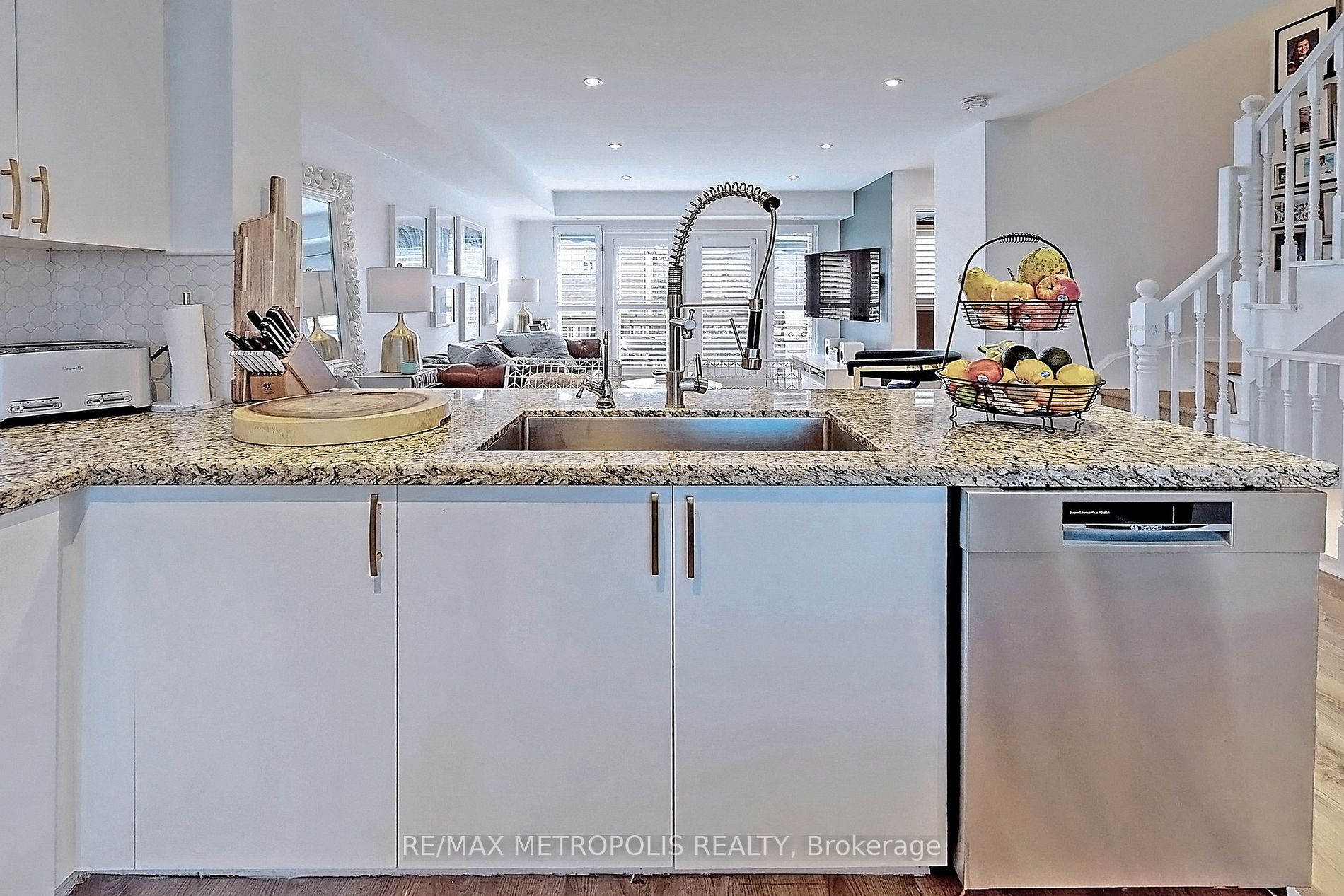 3050 Erin Centre Blvd, #29