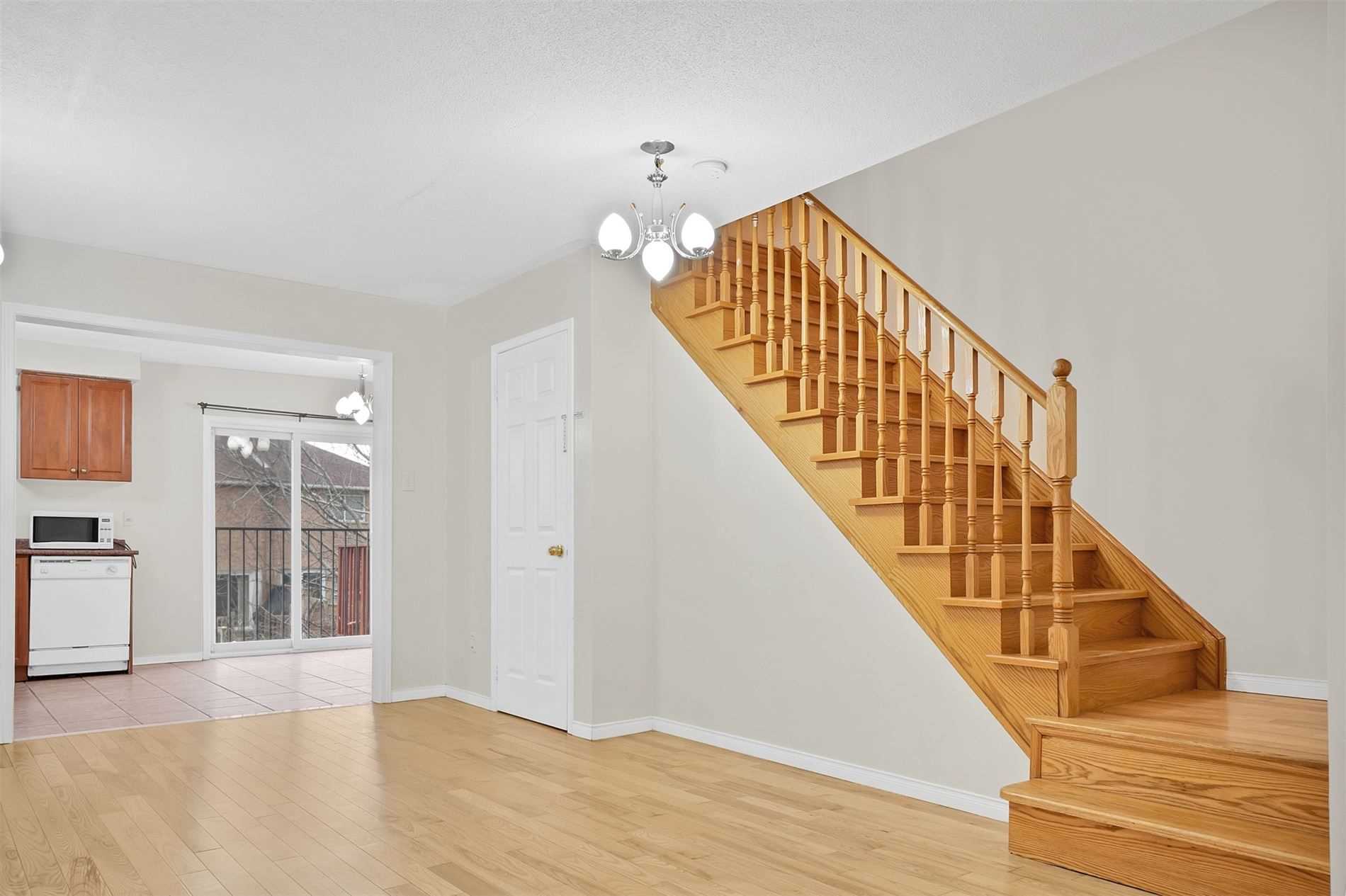 Listing W5915805 - Large Photo # 12