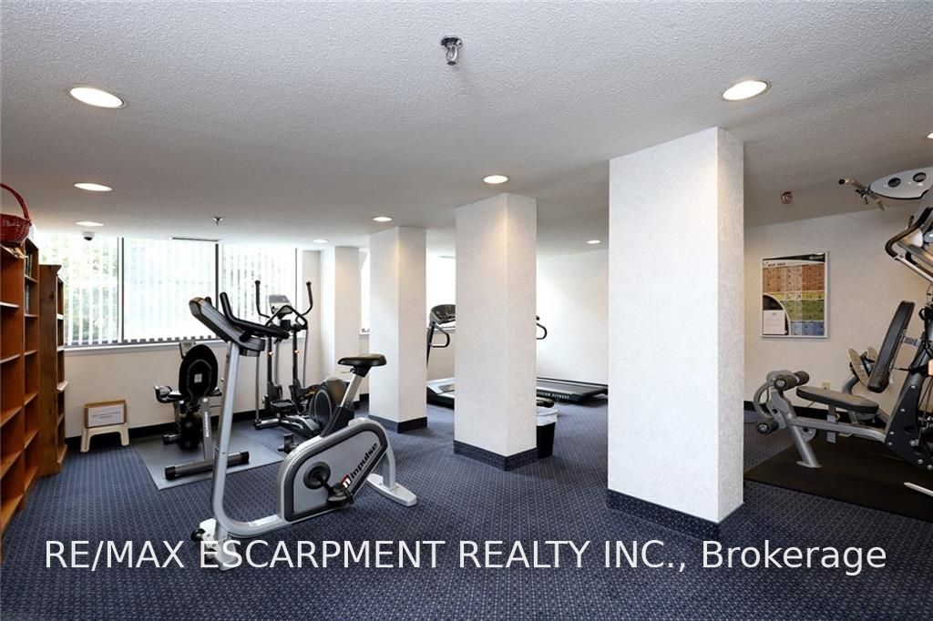 1230 Marlborough Court, #204