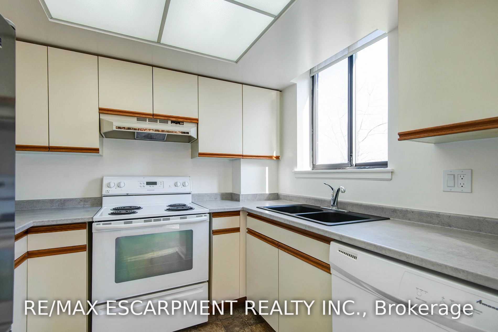 1230 Marlborough Court, #204