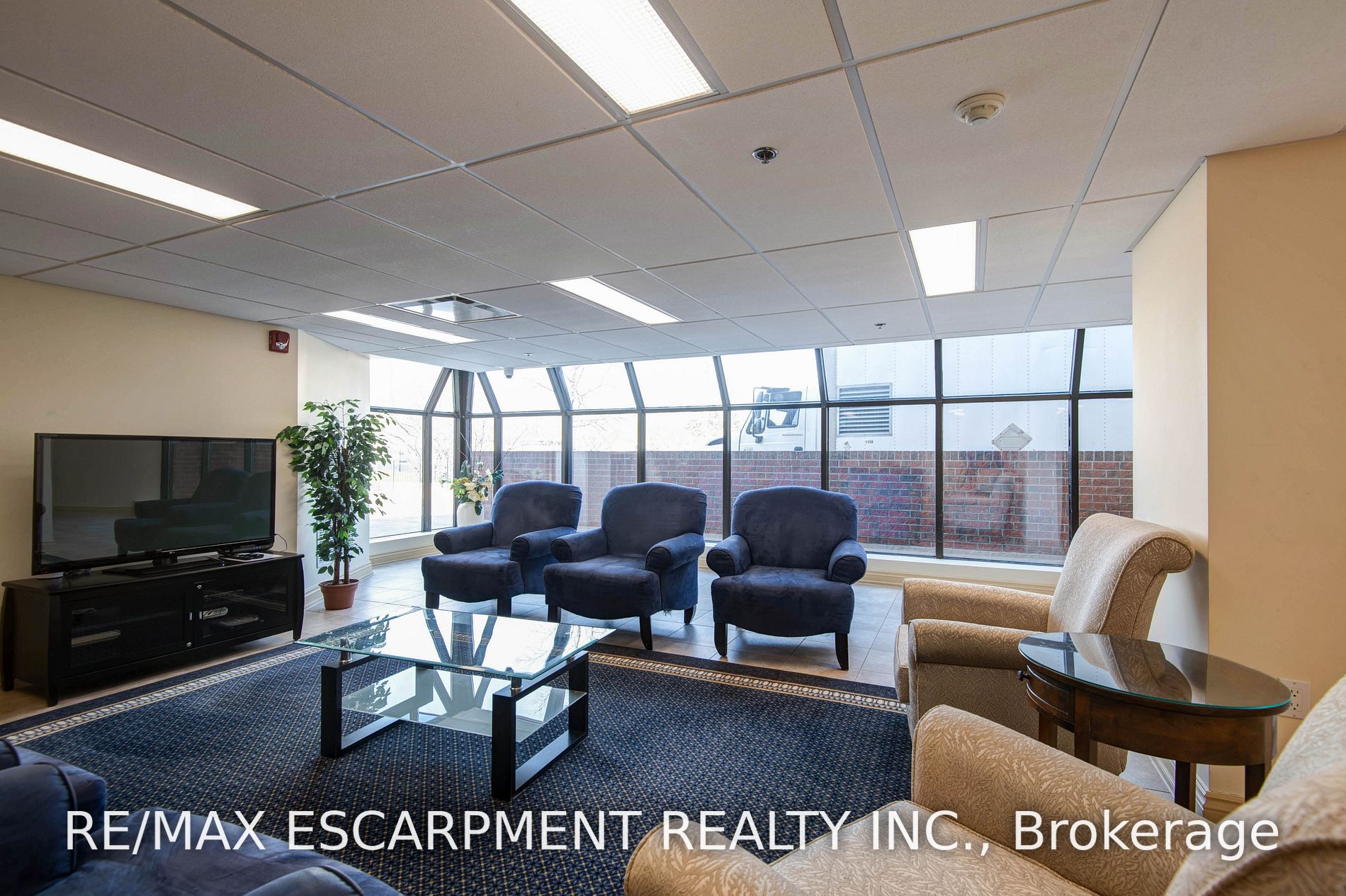 1230 Marlborough Court, #204