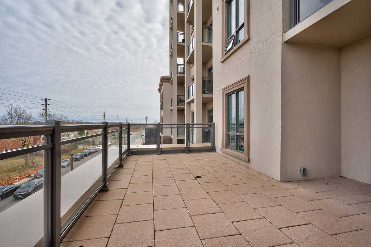 2486 Old Bronte Rd, #318