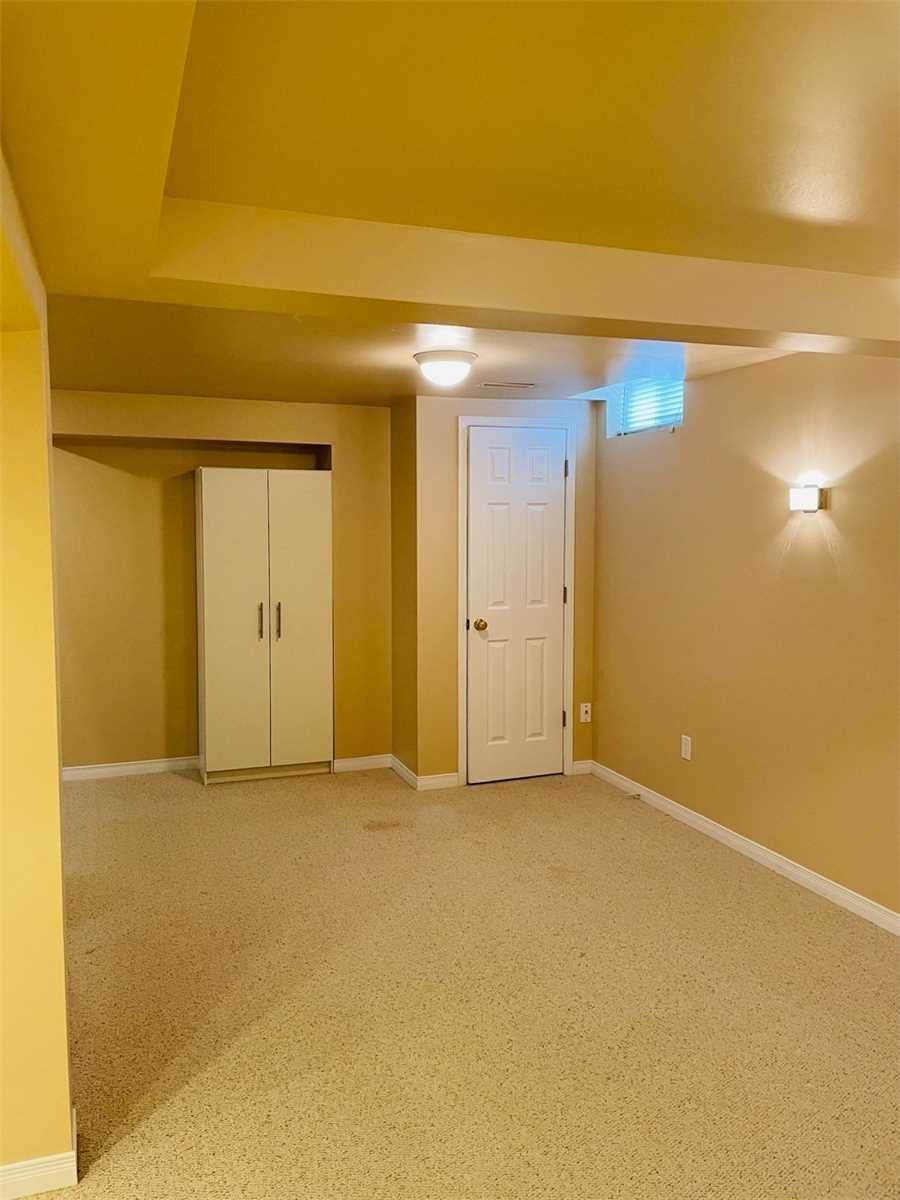 8 Prescott Drive