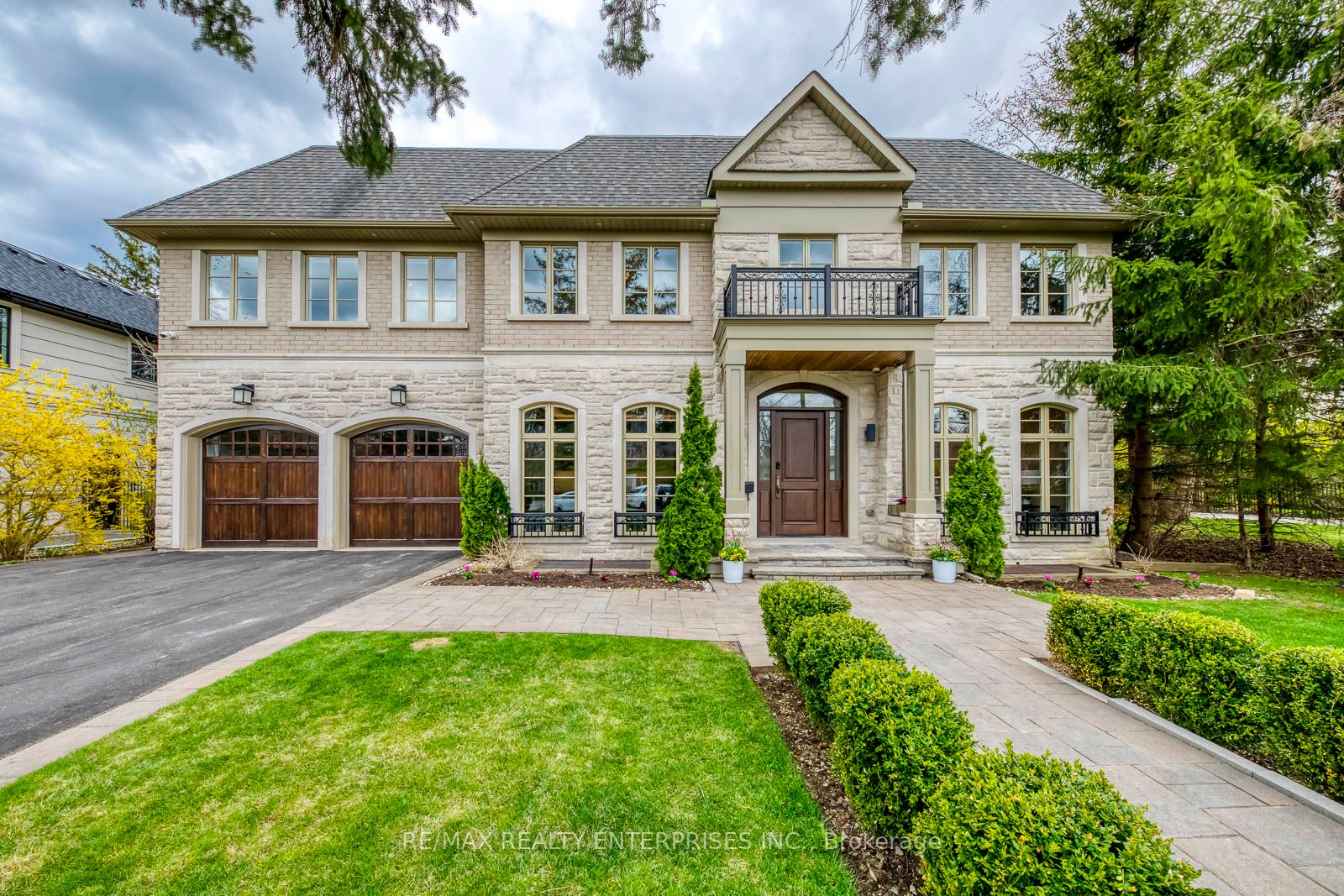 Listing W5916788 - Large Photo # 1