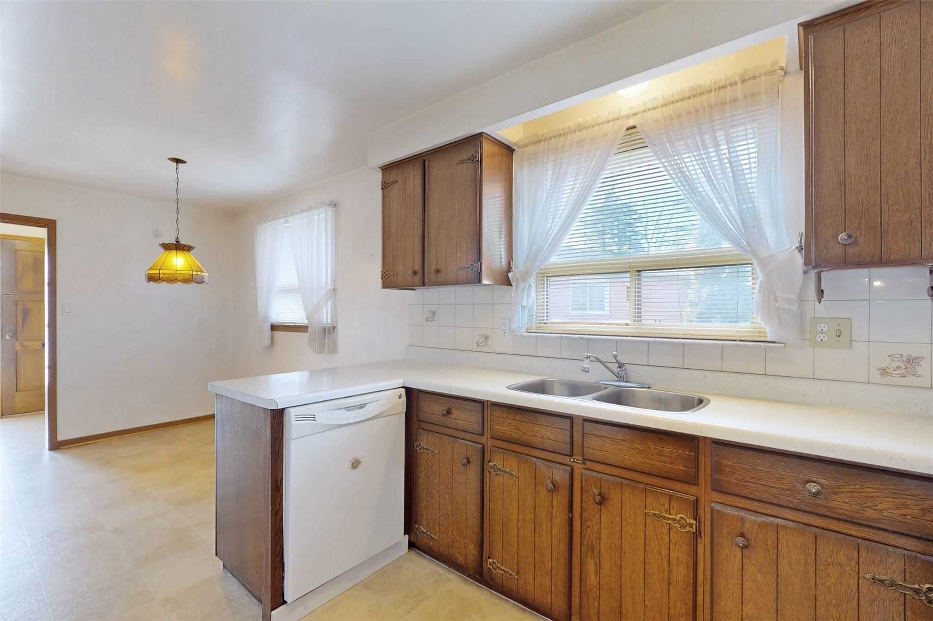 Listing W5916795 - Large Photo # 16