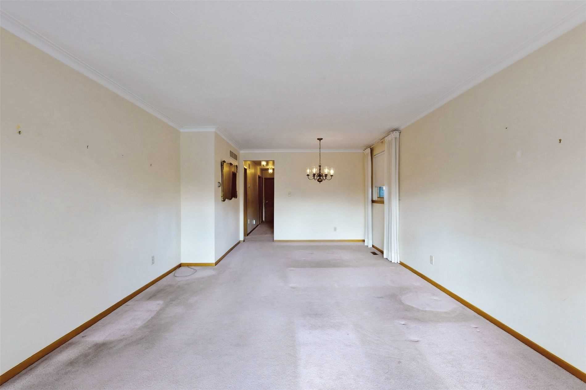 Listing W5916795 - Large Photo # 11