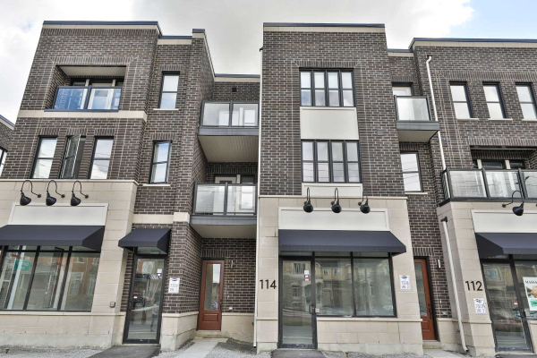 114 Burnhamthorpe Rd E, Oakville