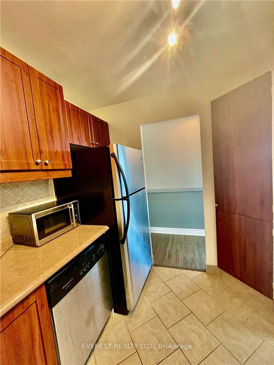 Listing W5917492 - Large Photo # 6