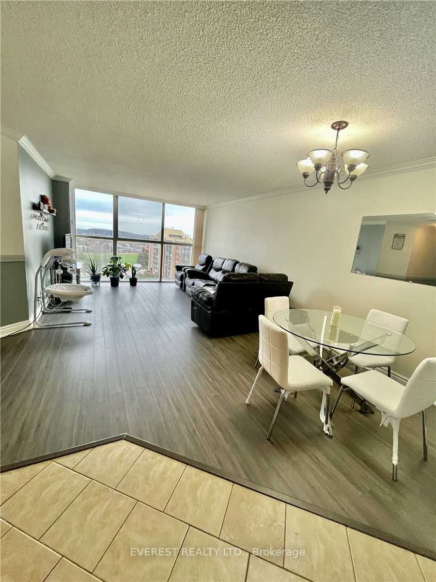 Listing W5917492 - Large Photo # 10