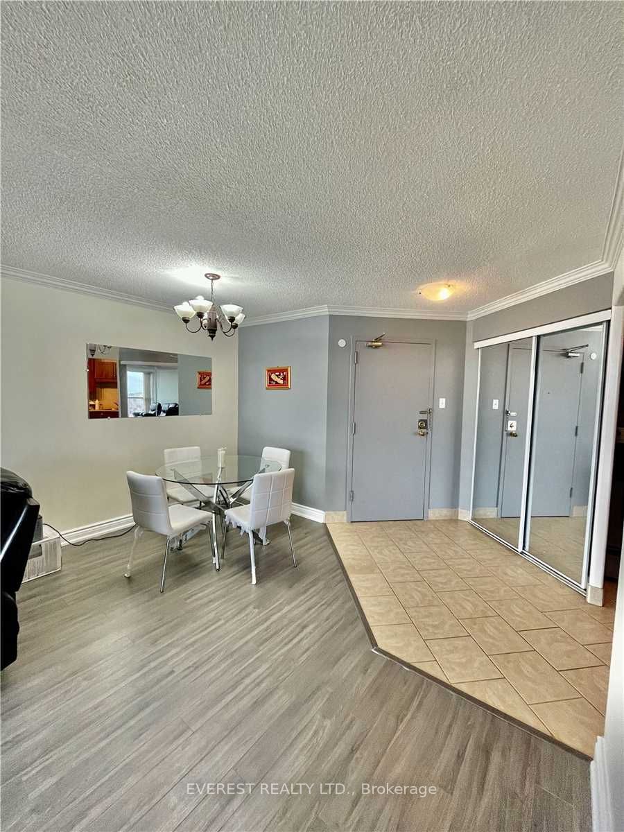 Listing W5917492 - Large Photo # 11