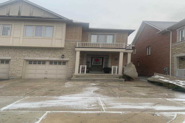 Undisclosed Address, Oakville