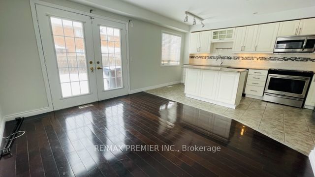 46 Culture Cres
