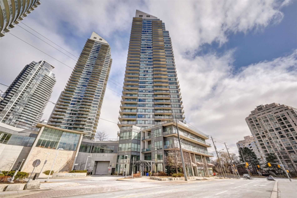 2240 Lakeshore Blvd W, Toronto