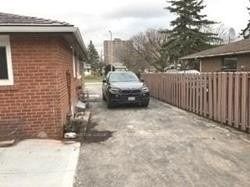 92 Silverstone Dr