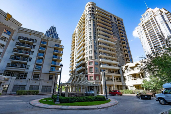 350 Princess Royal Dr, Mississauga