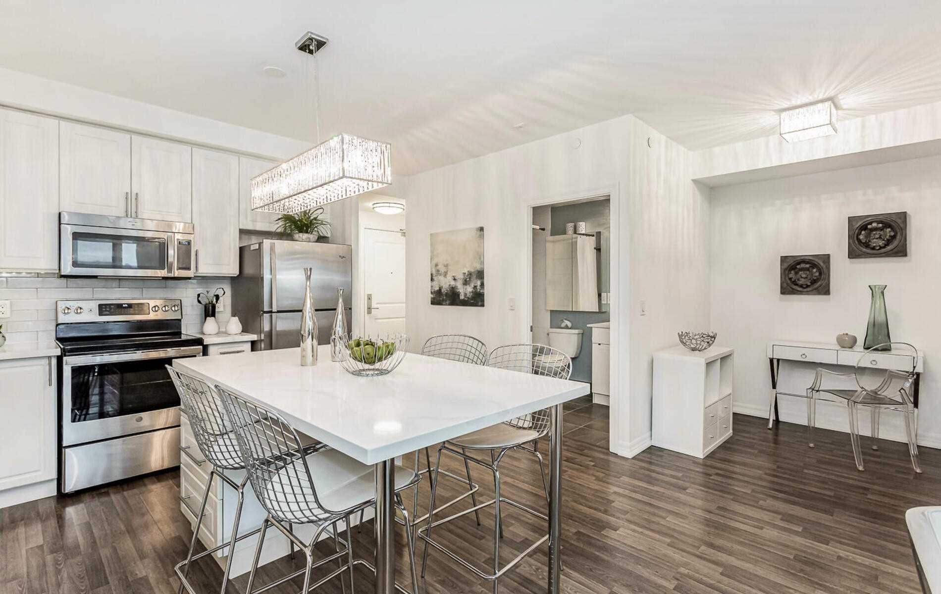 3563 Lake Shore Blvd W, #502