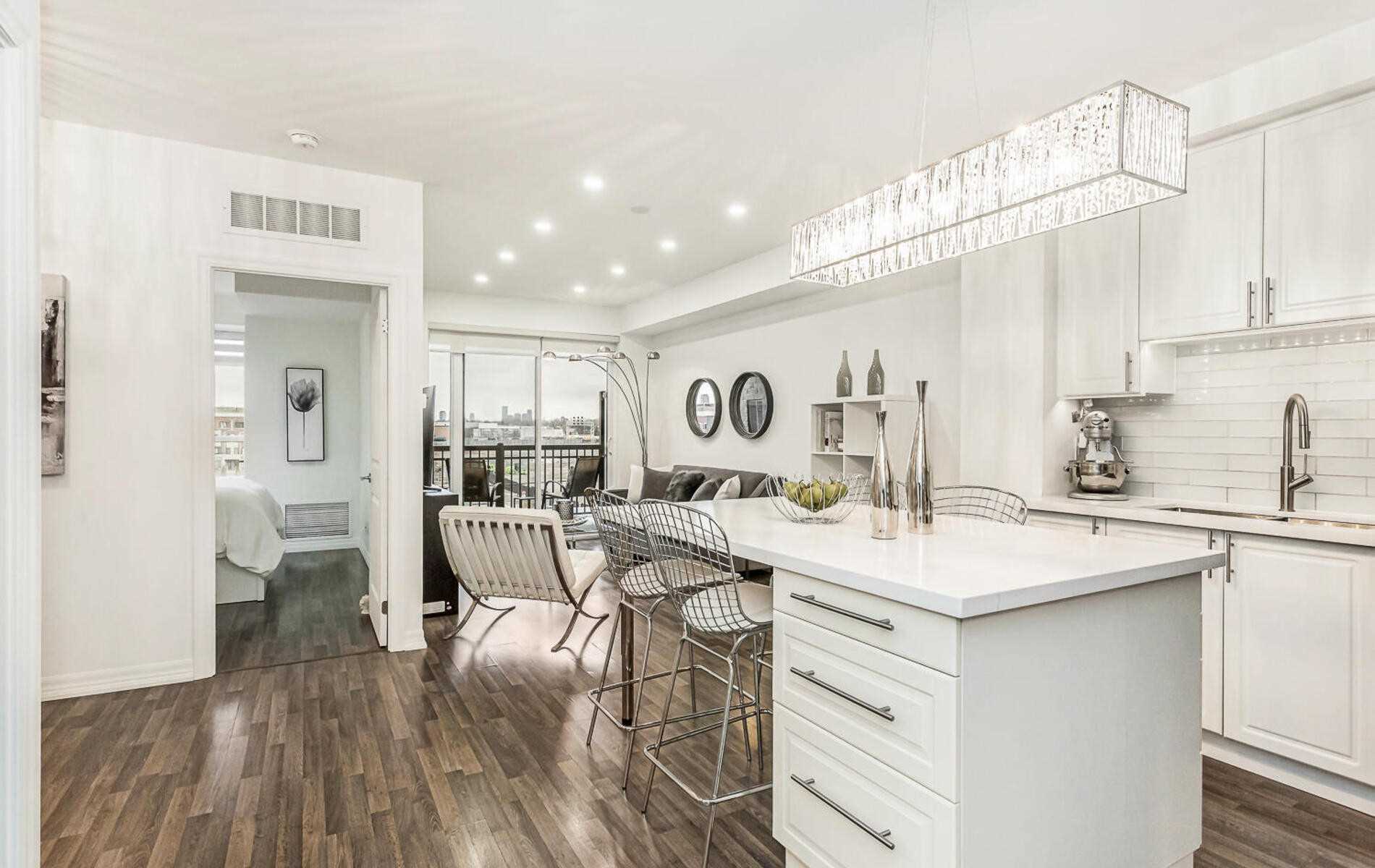 3563 Lake Shore Blvd W, #502
