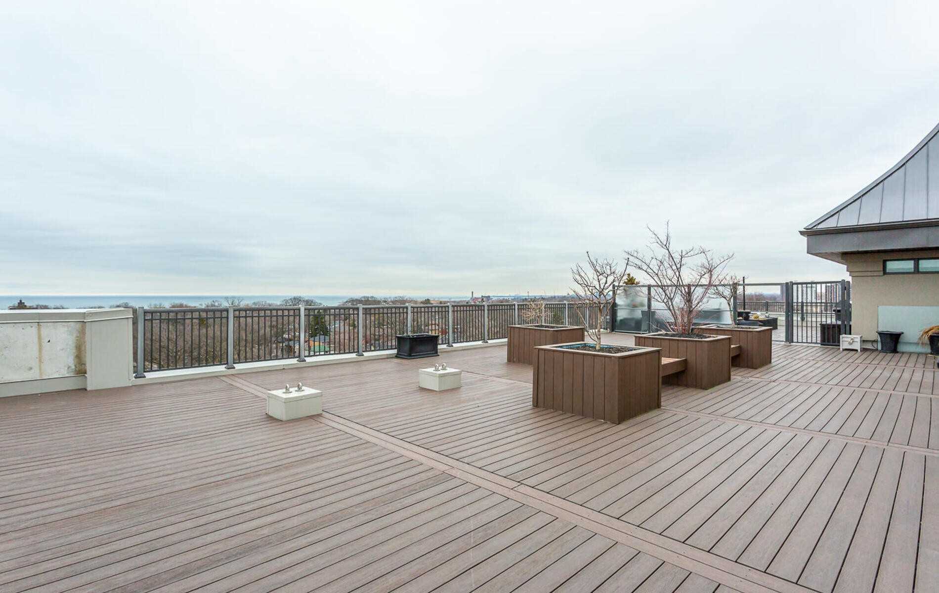 3563 Lake Shore Blvd W, #502
