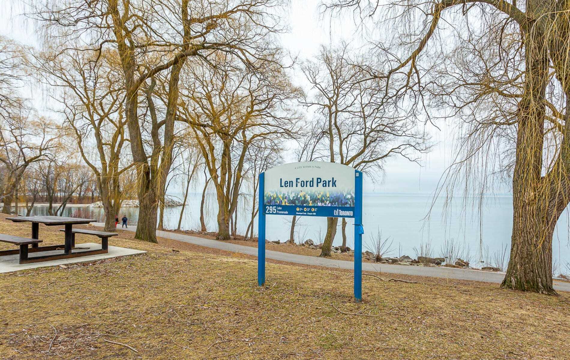 3563 Lake Shore Blvd W, #502
