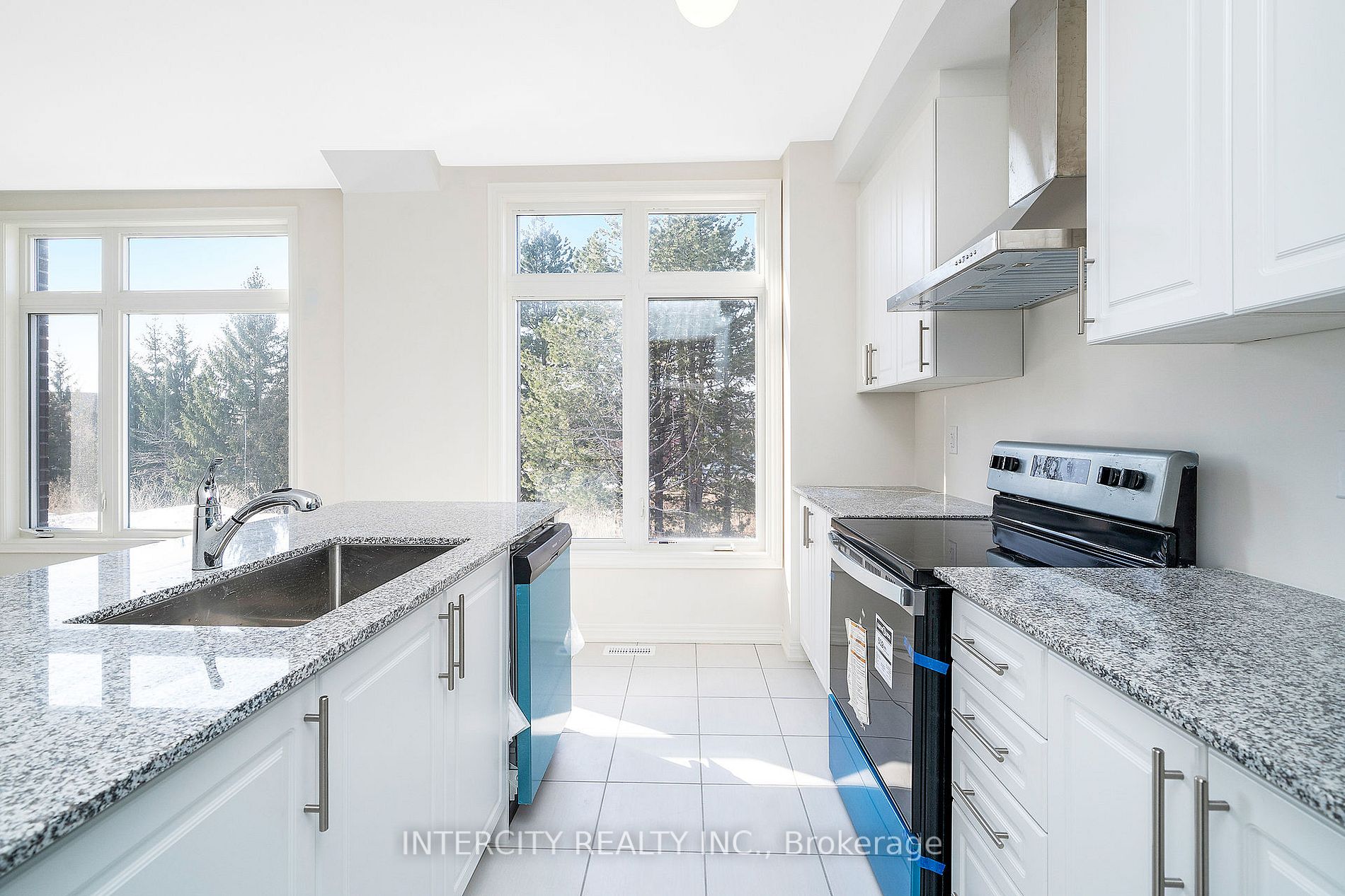 12 Queenpost Dr, #38