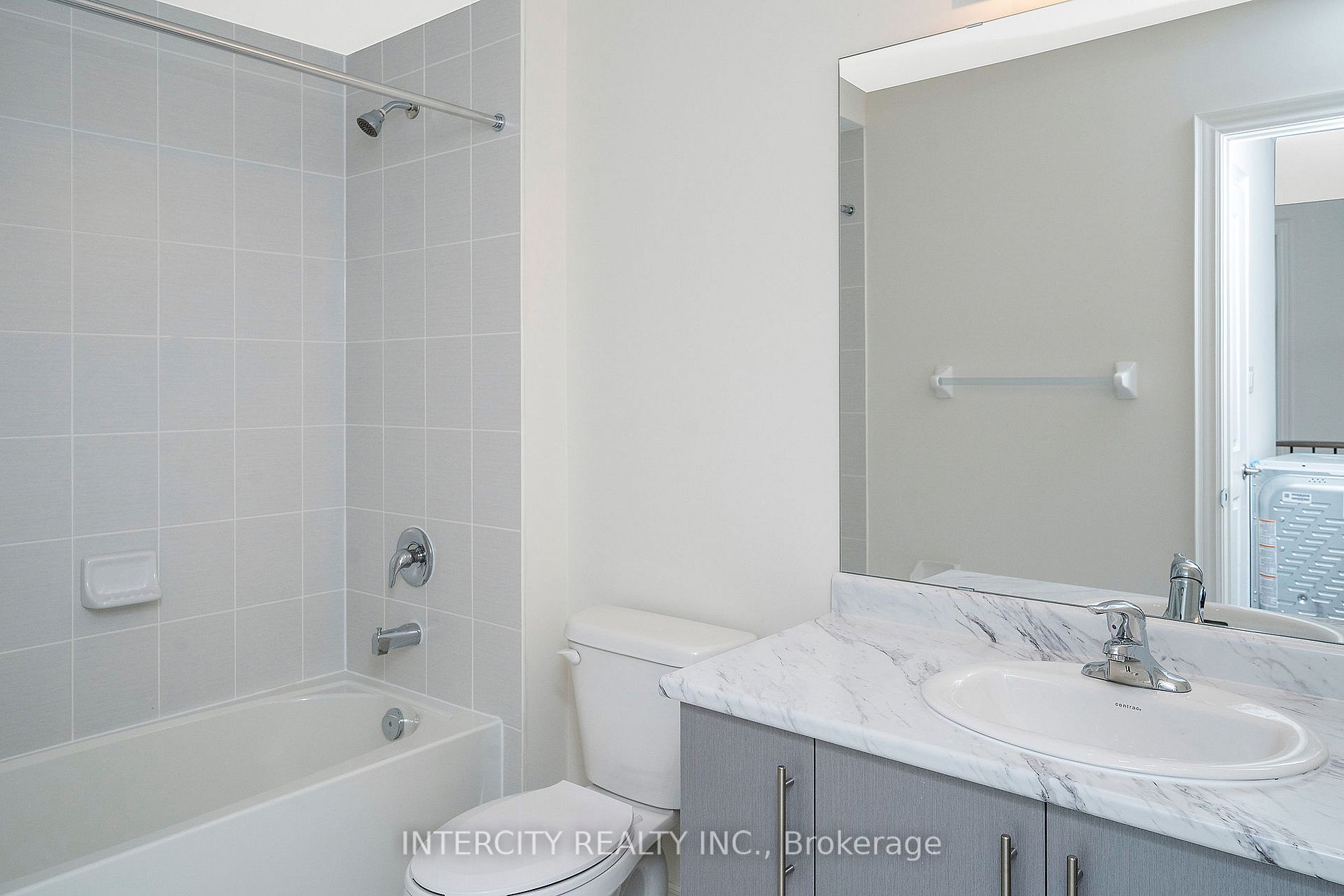 12 Queenpost Dr, #38