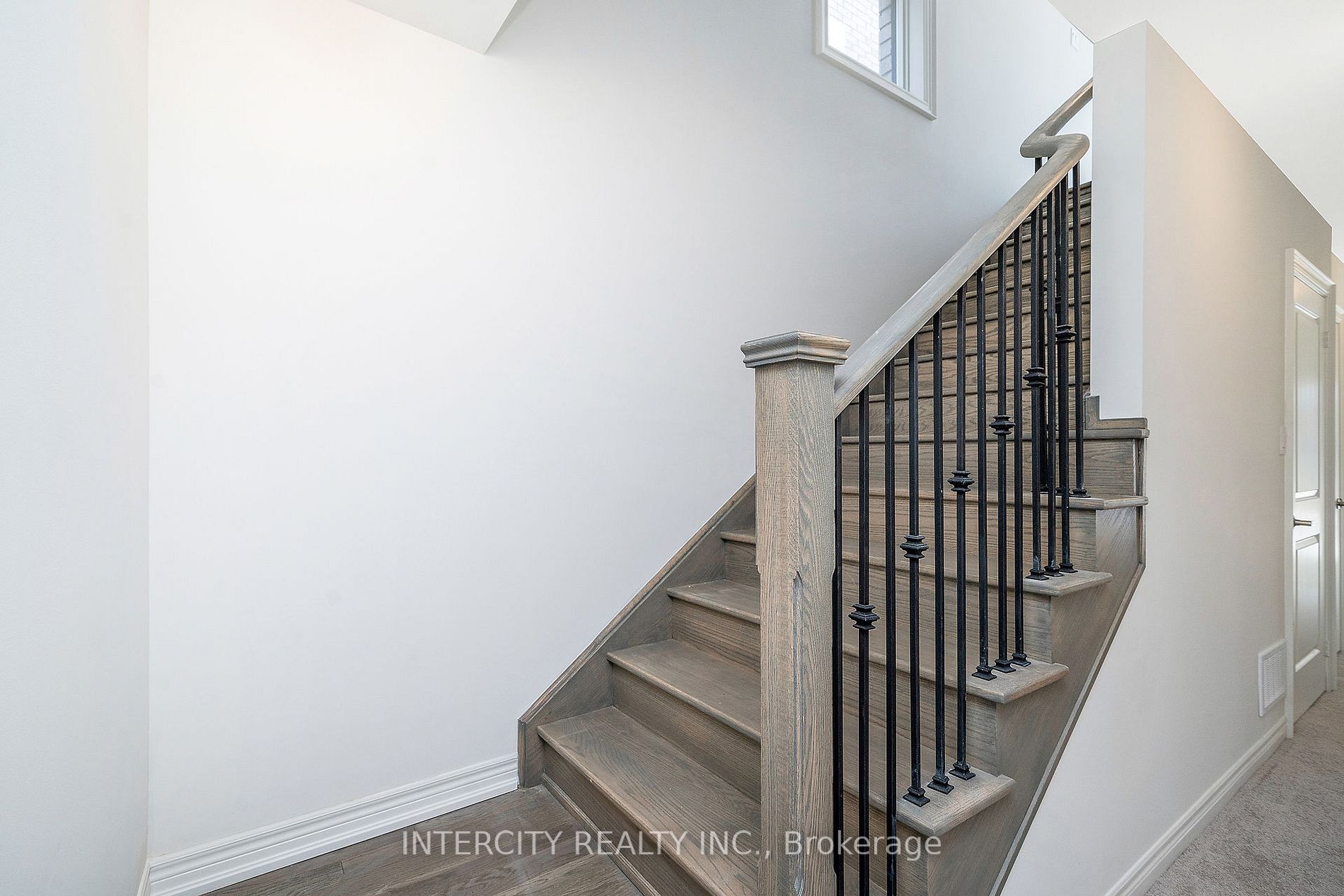 12 Queenpost Dr, #38