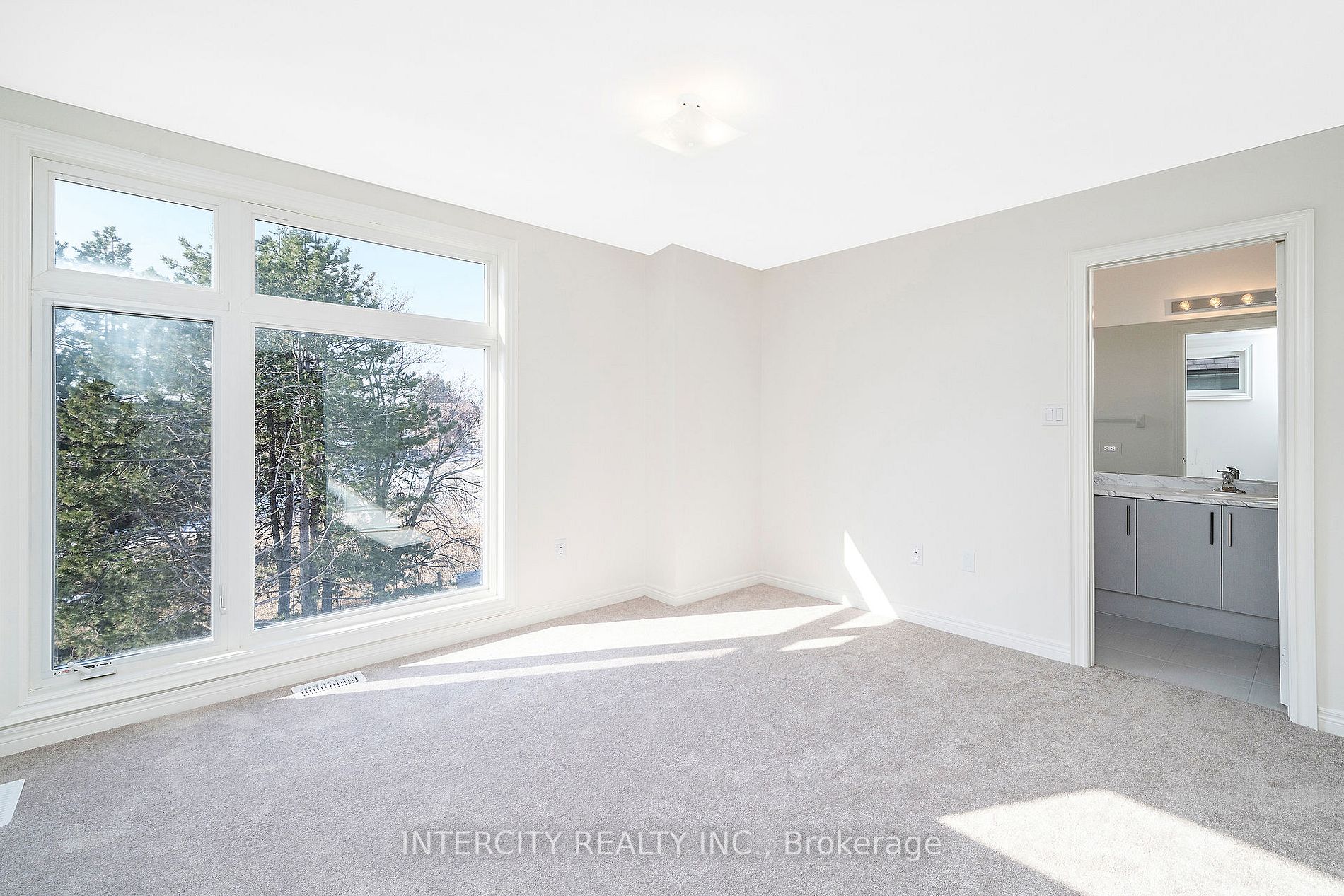 12 Queenpost Dr, #38