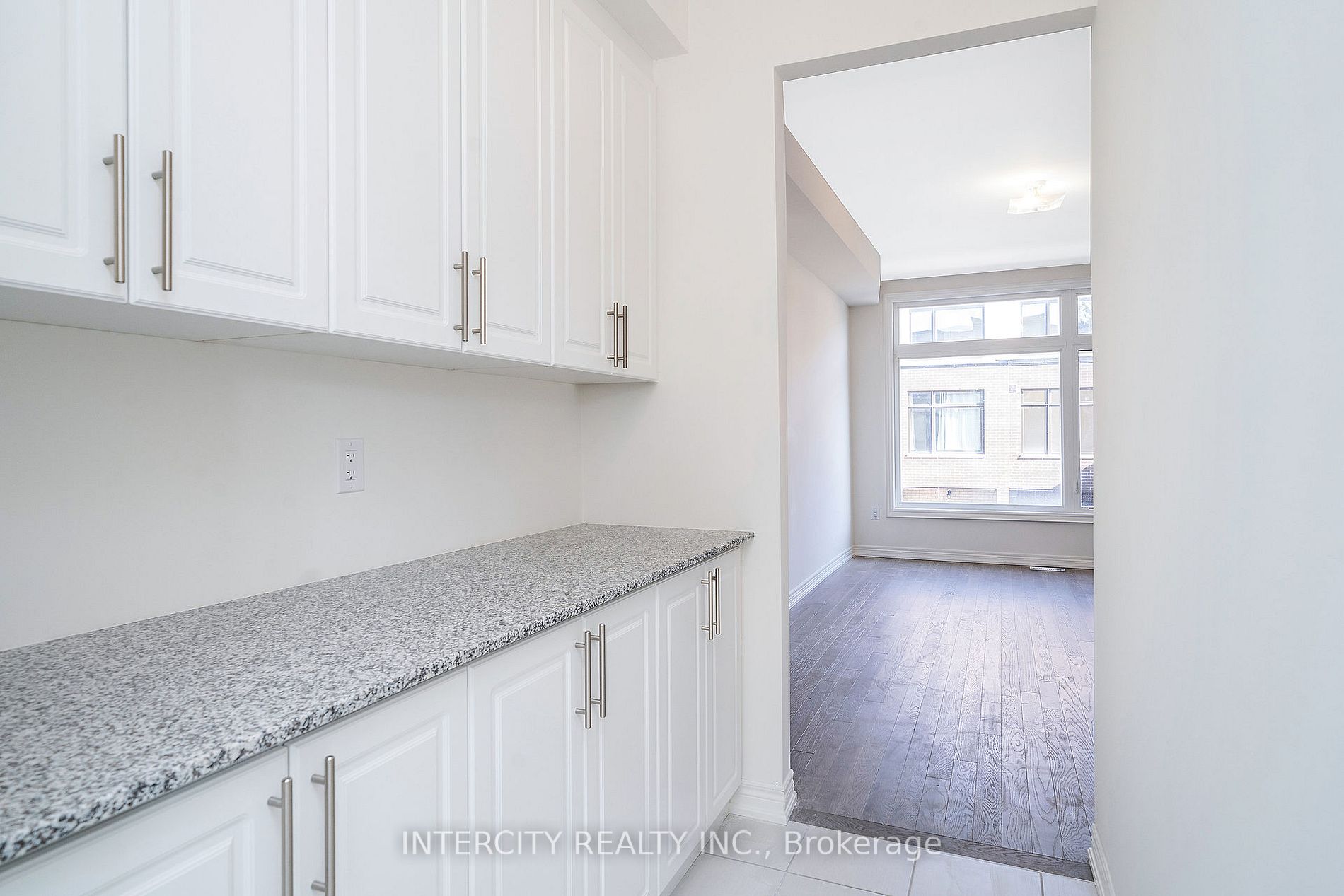 12 Queenpost Dr, #38
