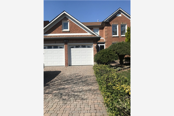 6020 St. Ives Way W, Mississauga