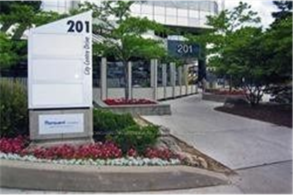 201 City Centre Dr, Mississauga