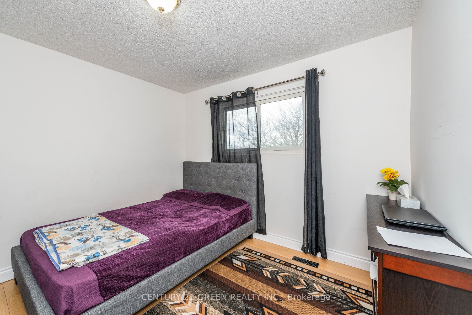 155 Kingswood Dr