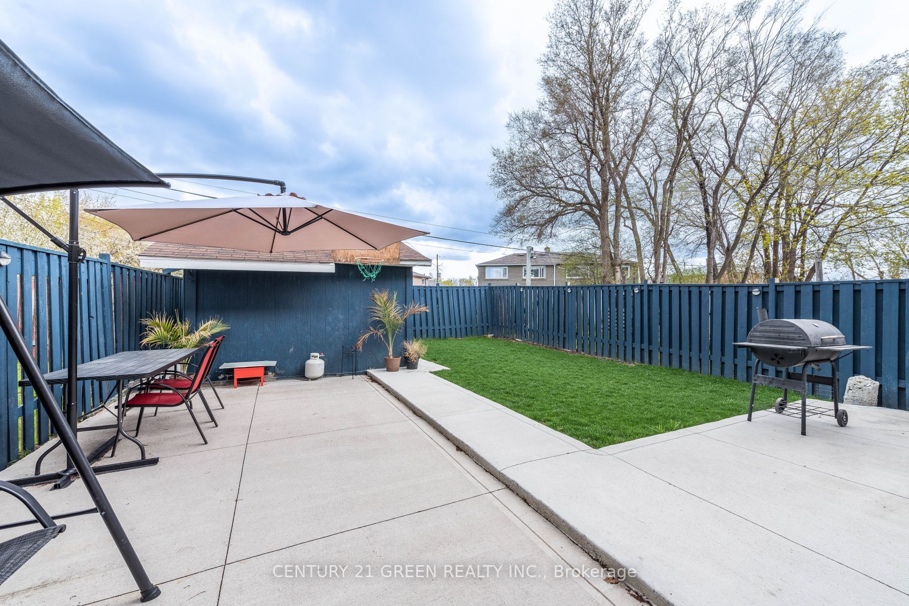155 Kingswood Dr