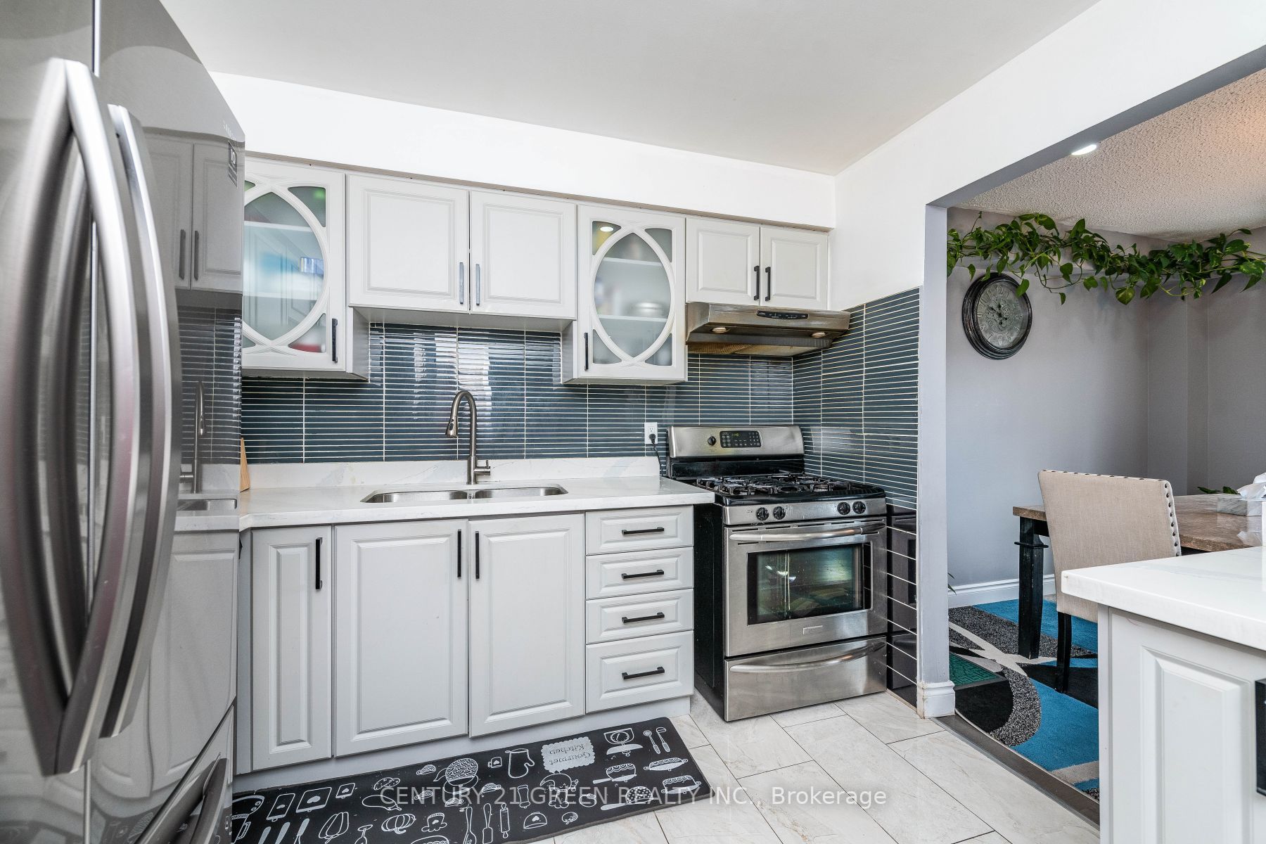 155 Kingswood Dr