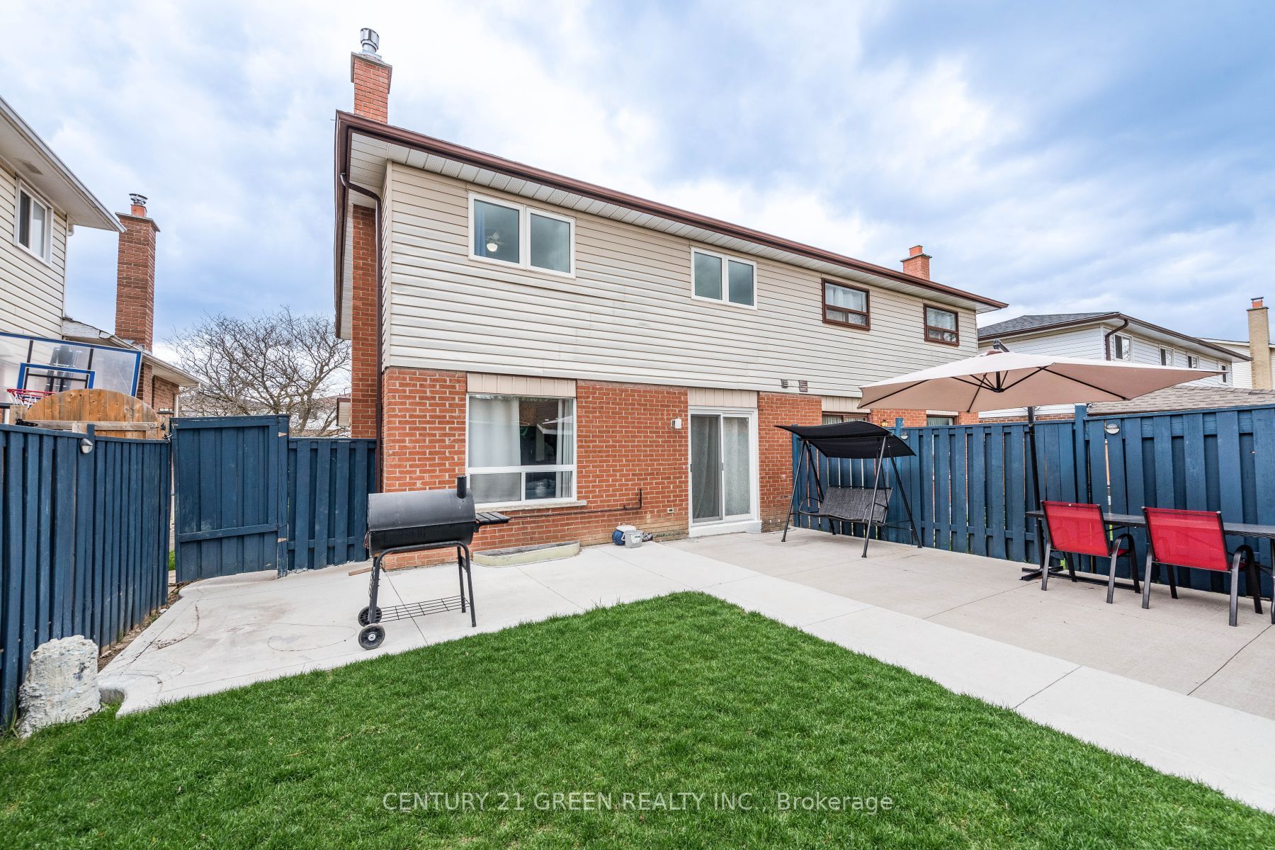 155 Kingswood Dr