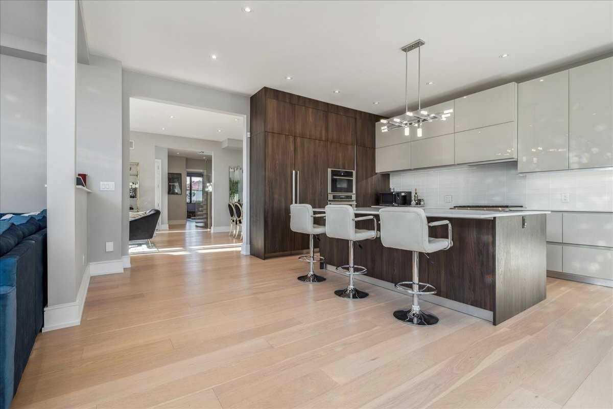 458 Jeanette Dr