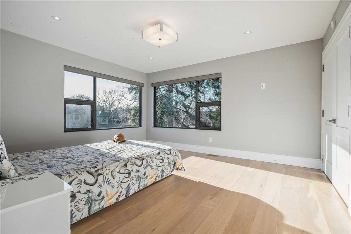 458 Jeanette Dr