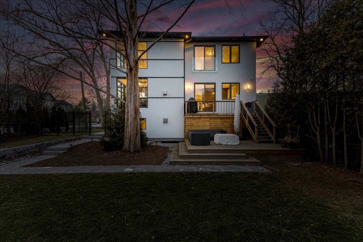 458 Jeanette Dr