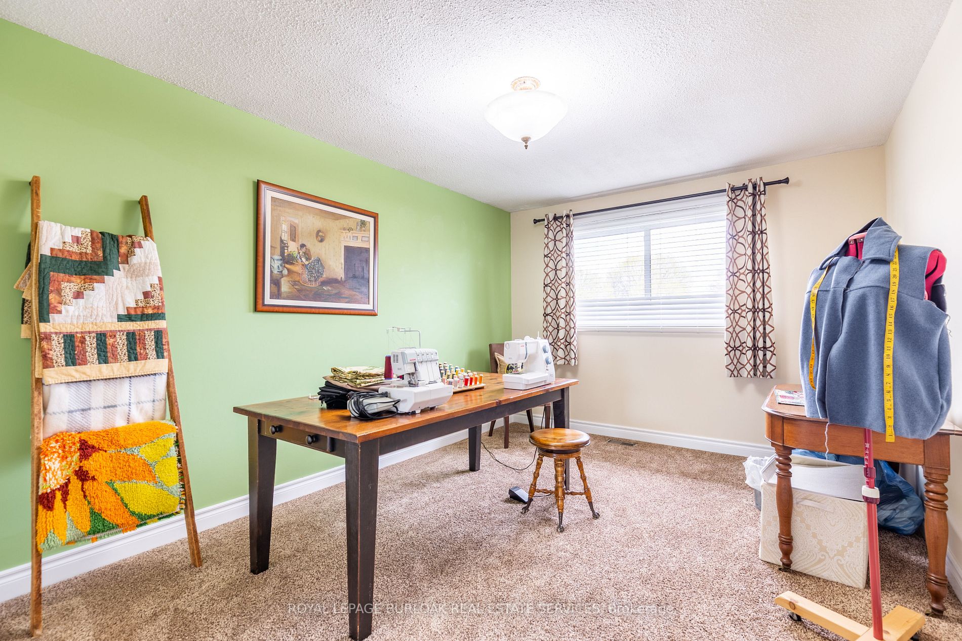 1141 Dowland Crescent
