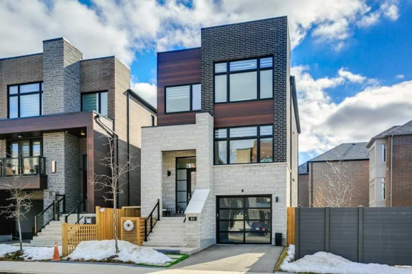21 Kipling Grove Crt, Toronto