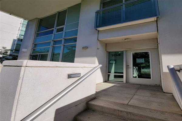 3939 Duke Of York Blvd, Mississauga