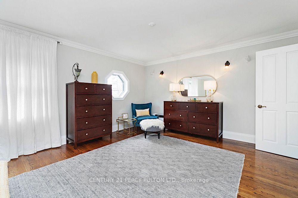 92 QUEEN ANNE Road