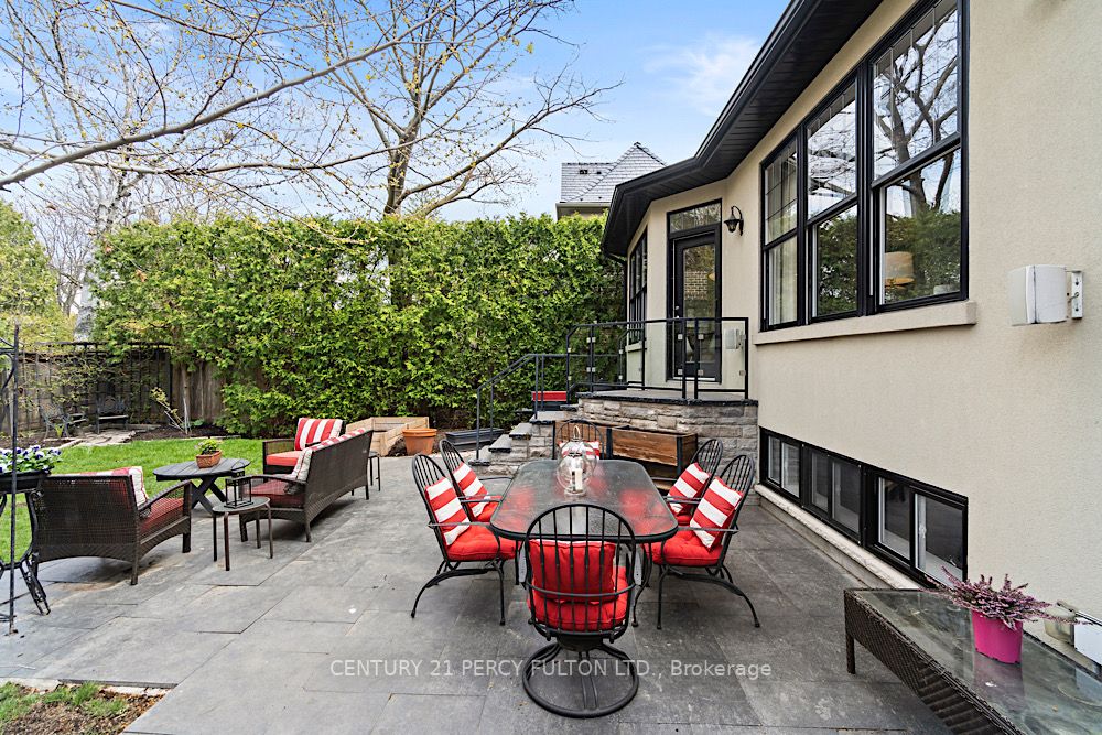 92 QUEEN ANNE Road