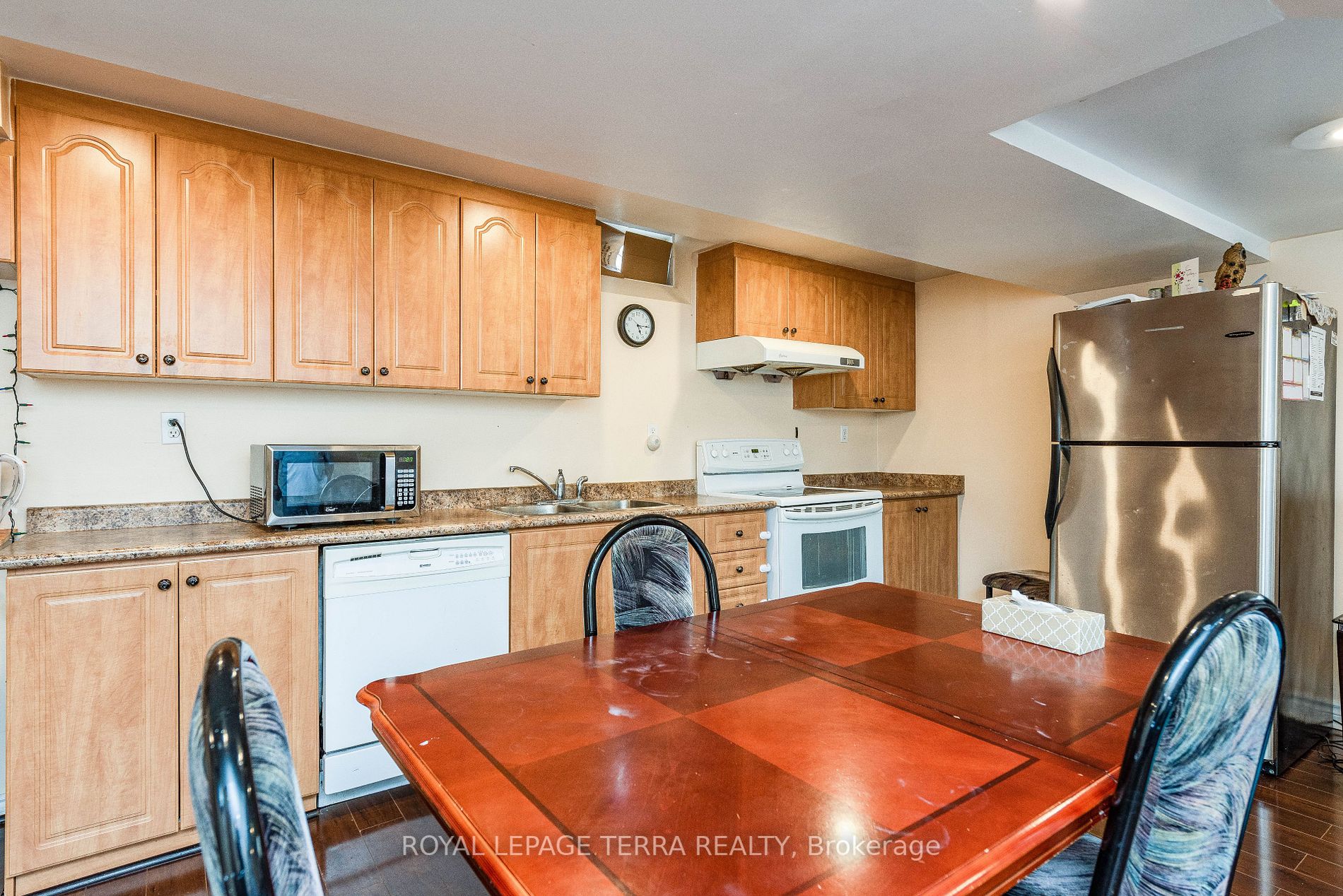 1 Mccrimmon Dr W