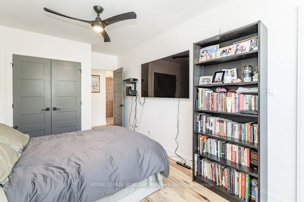 Listing W5921000 - Large Photo # 22