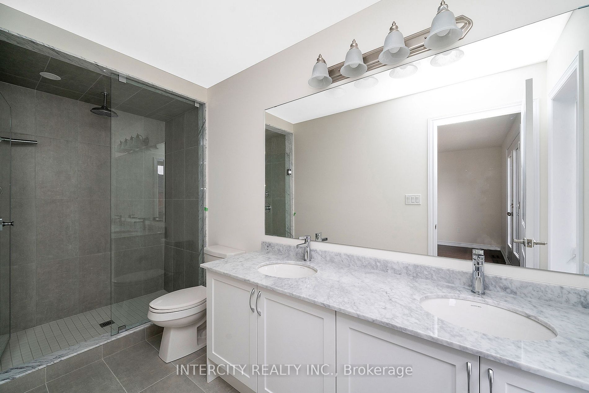 Listing W5921128 - Large Photo # 24